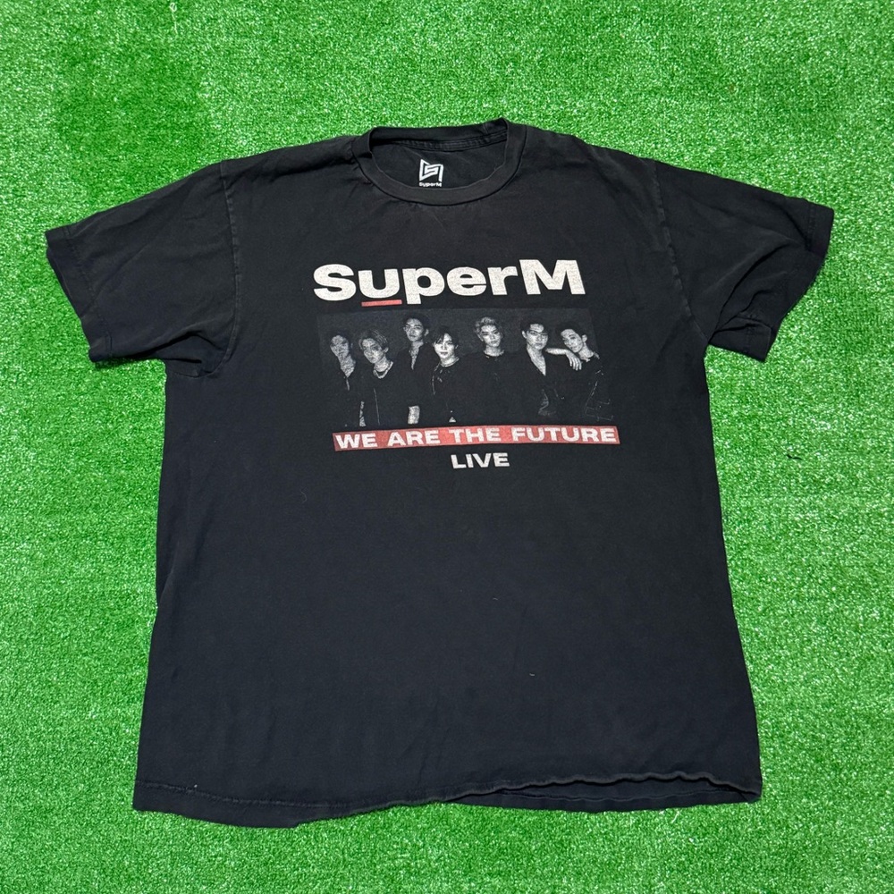 Official SuperM Concert Tour T Shirt Size Large K-pop